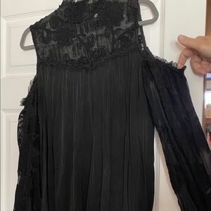 The Buckle black top w bare shoulders sheer sleeve